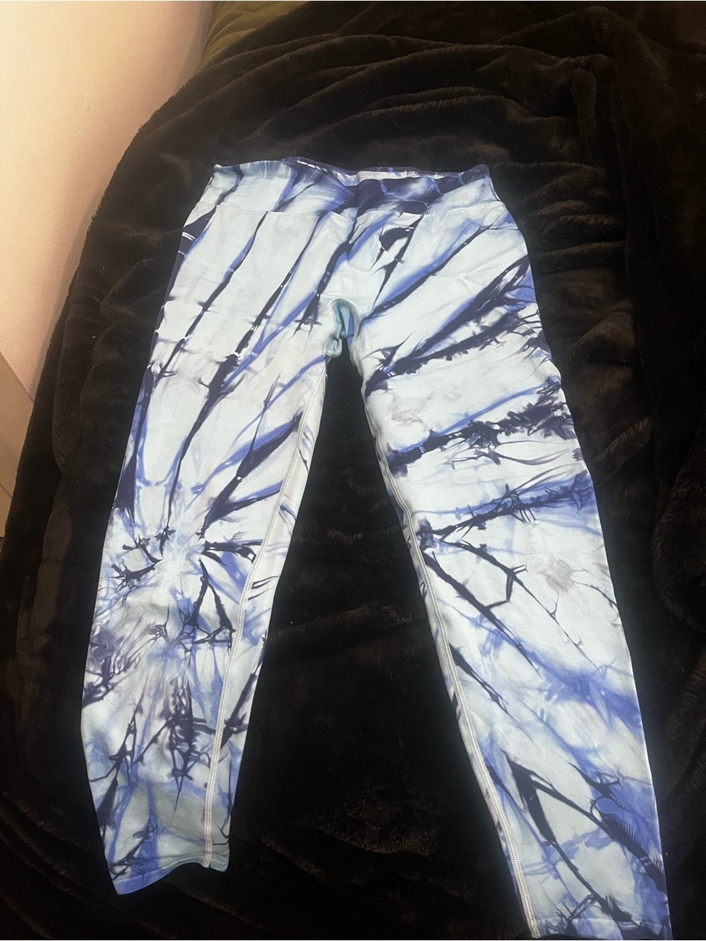 Womens Victoria Secret PINK Tie-Dye Leggings in Light Blue and Navy